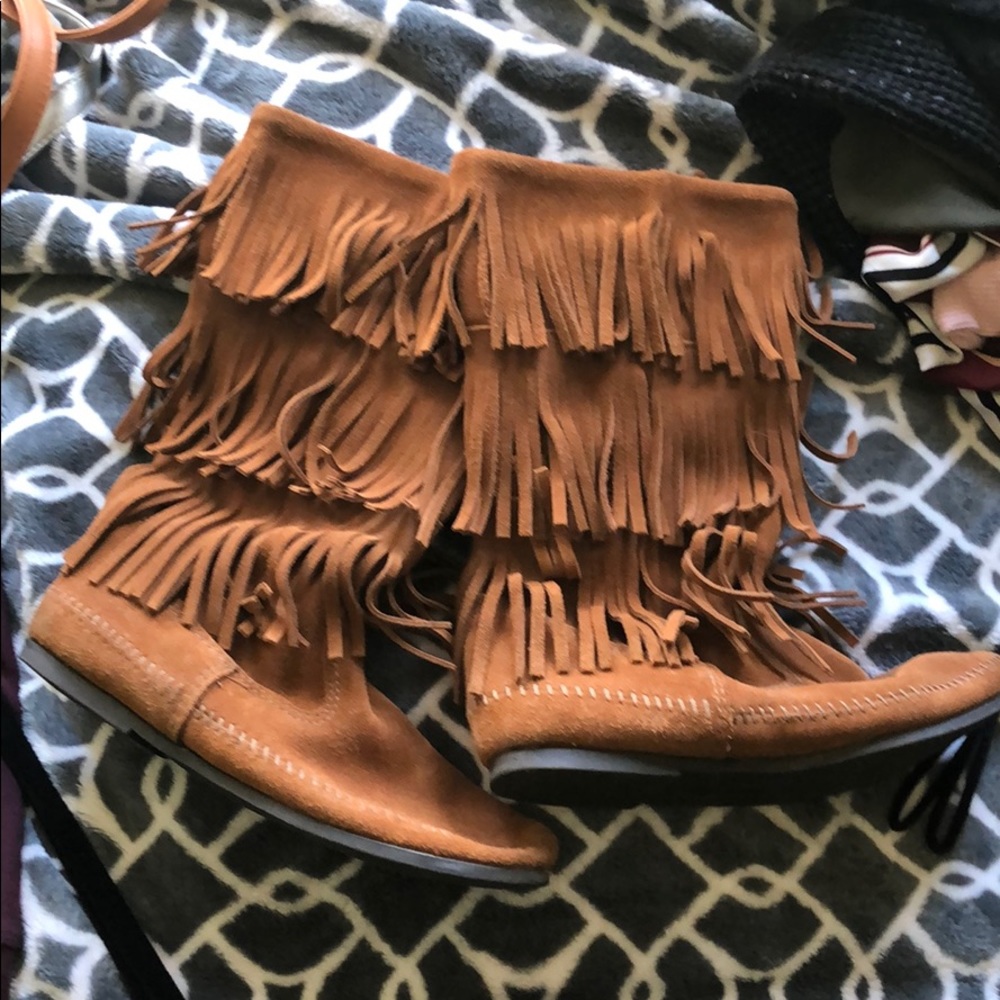 Minnetonka real leather Moccasin boots